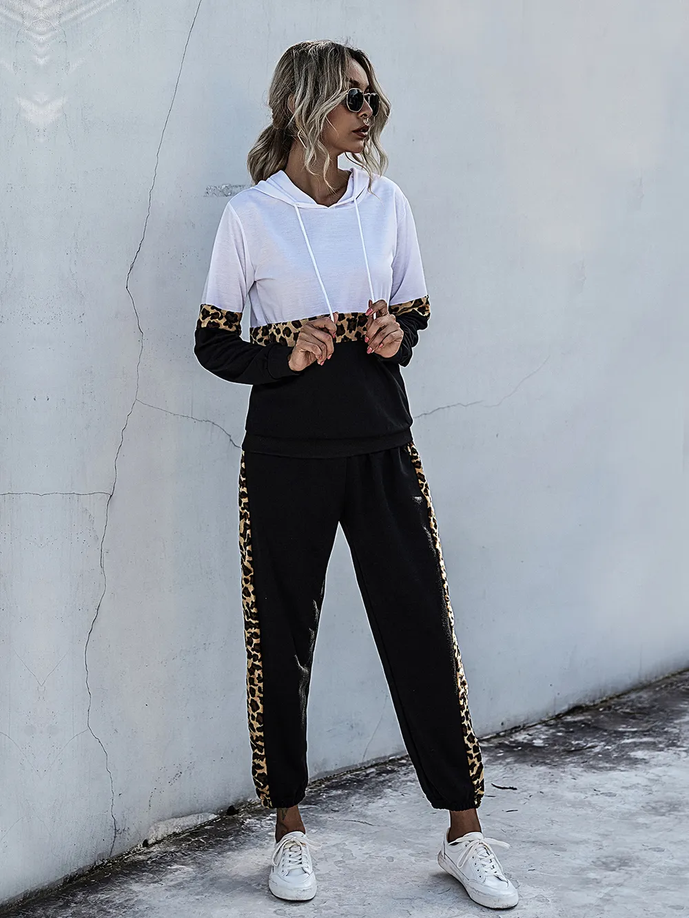 Contrast Long Sleeve Hooded Top and Joggers Set, image 3