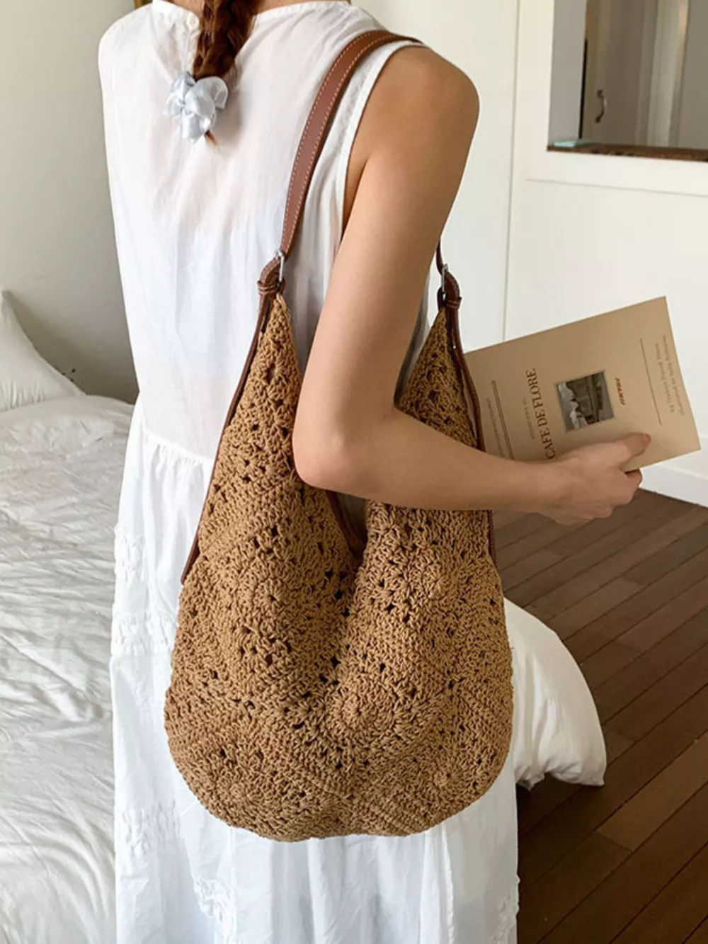 Crochet Shoulder Bag with Leather Straps, image 4