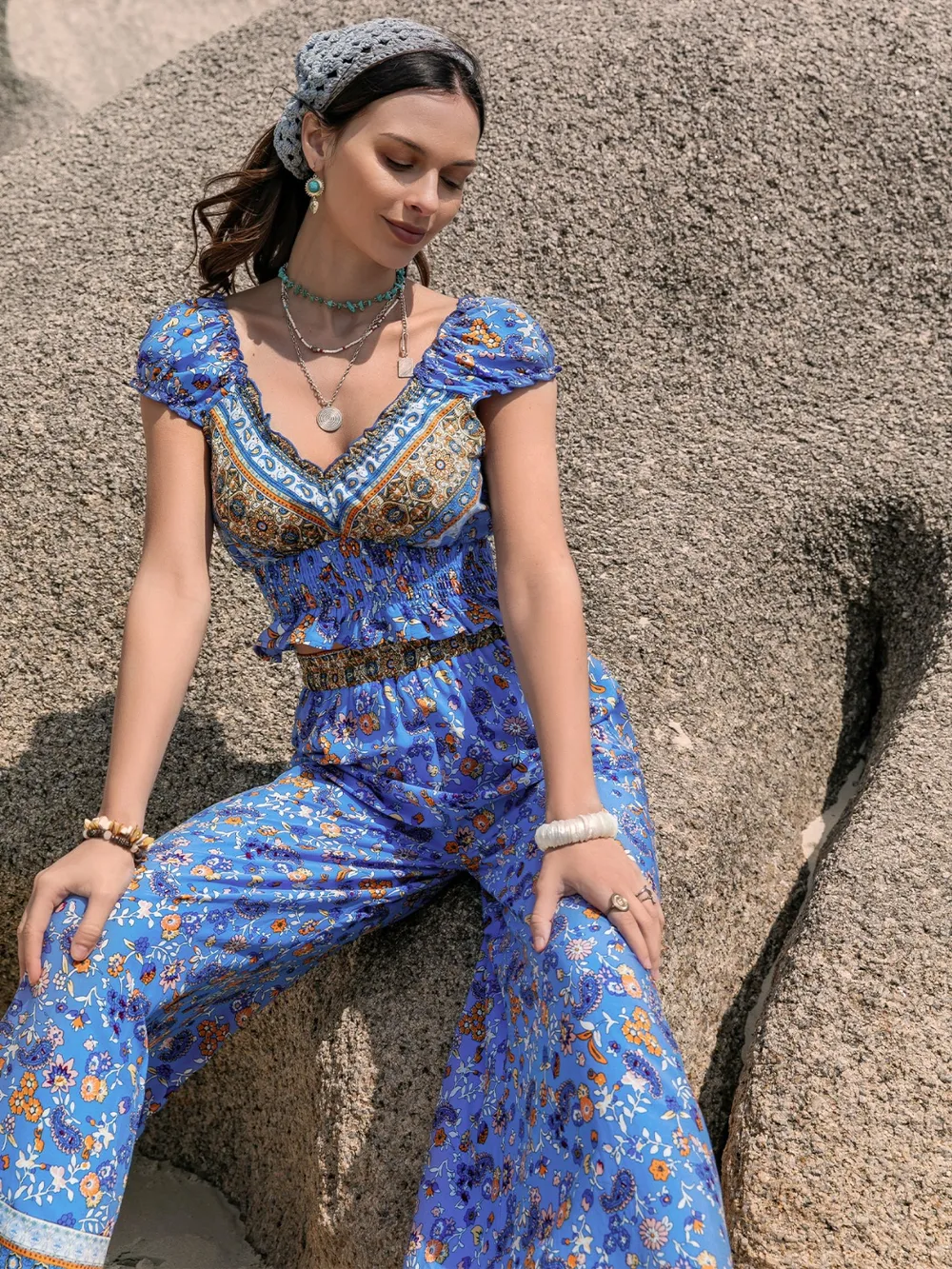 Printed V-Neck Top and Pants Set, image 5