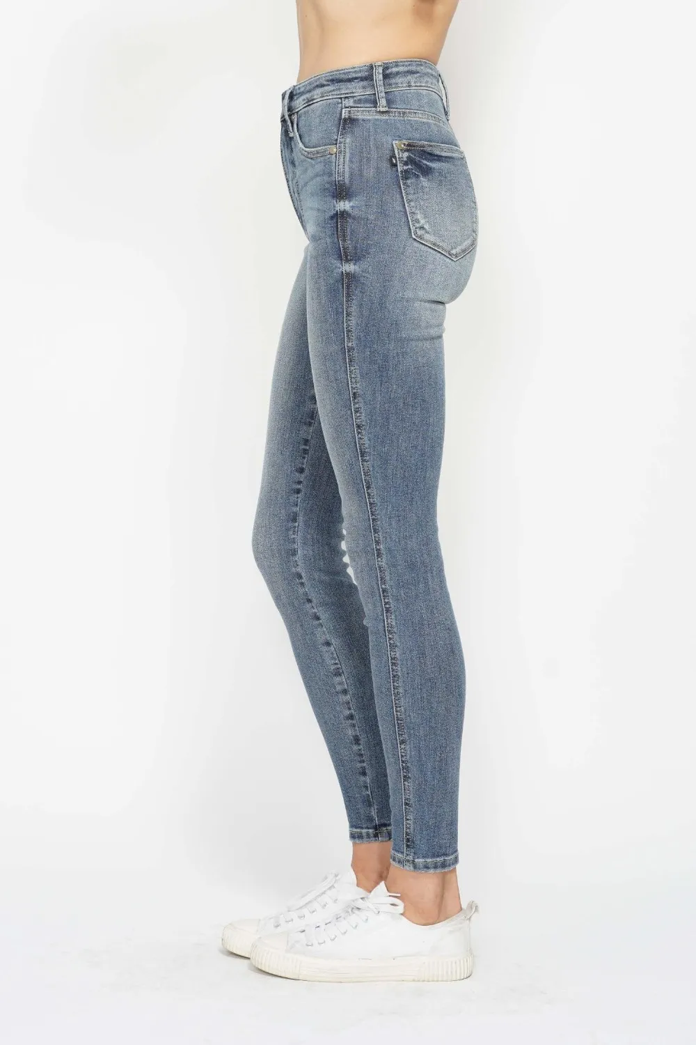 Full Size Tummy Control Contrast Wash Skinny Jeans, image 3