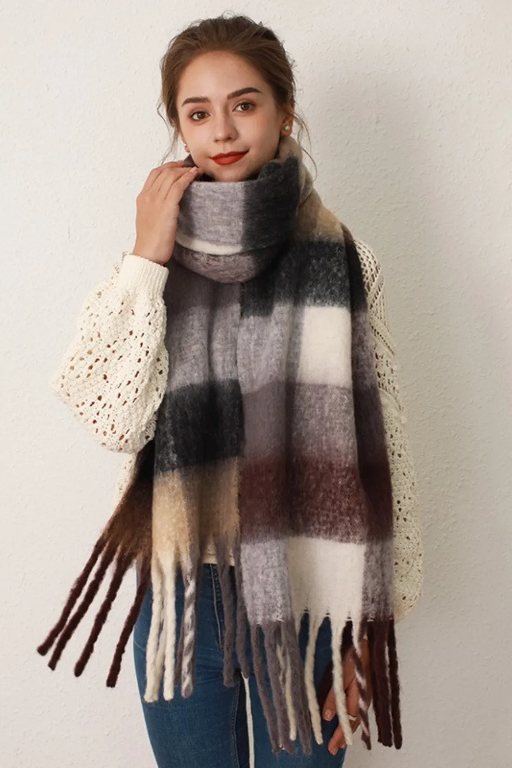 Thermal Fringe Contrast Plaid Scarf, image 6