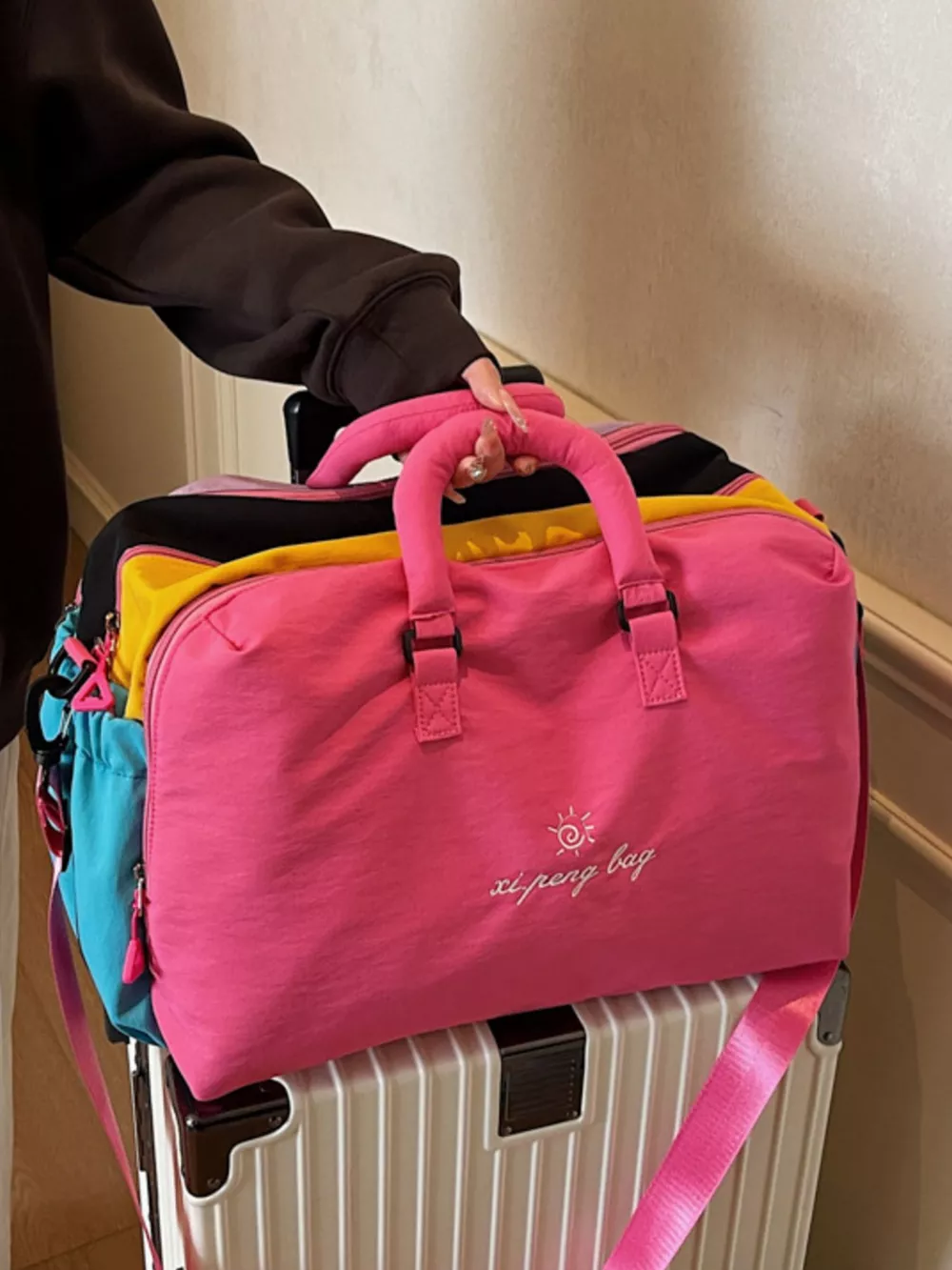 Colorful Lightweight Travel Duffel Bag, image 4