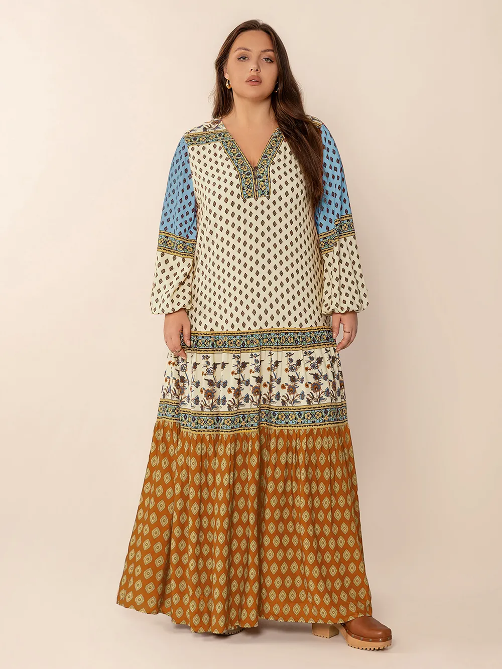 Plus Size Printed V-Neck Balloon Sleeve Maxi Dress, image 7