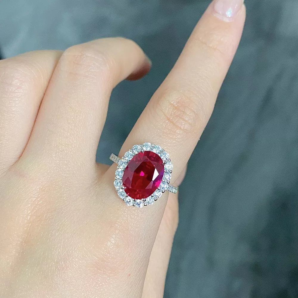 925 Sterling Silver Ring with Oval Diamond Accents, image 2