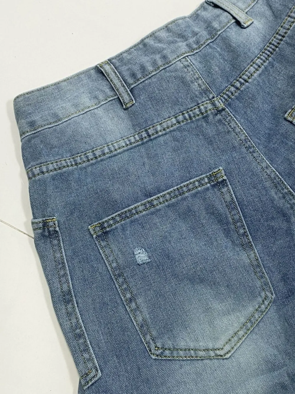 Distressed Jeans with Pockets, image 8