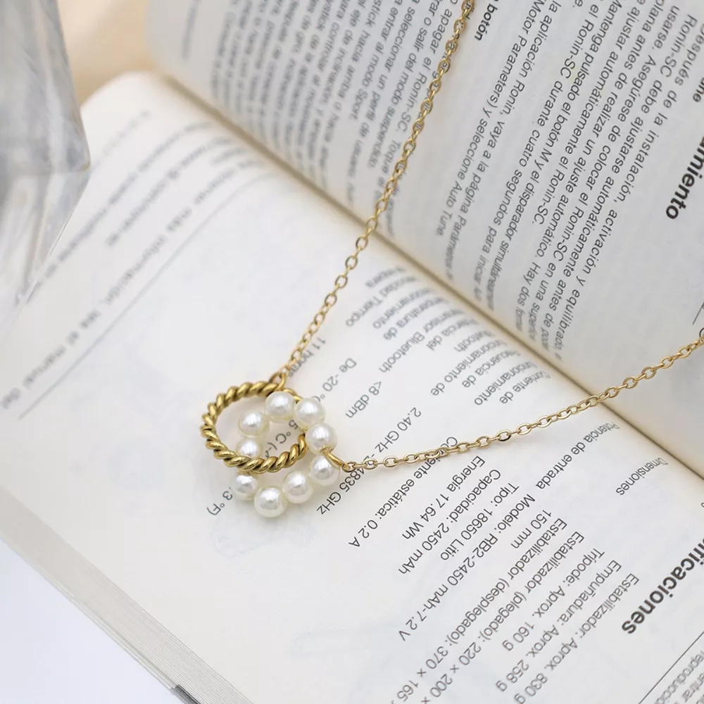 18K Gold-Plated Pearl Twisted Pendant Necklace