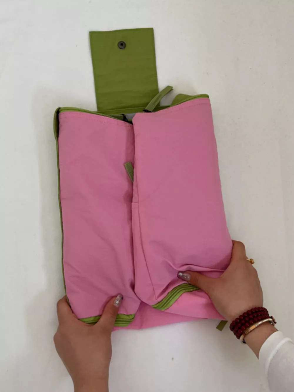 Two-Tone Lightweight Travel Bag, image 9