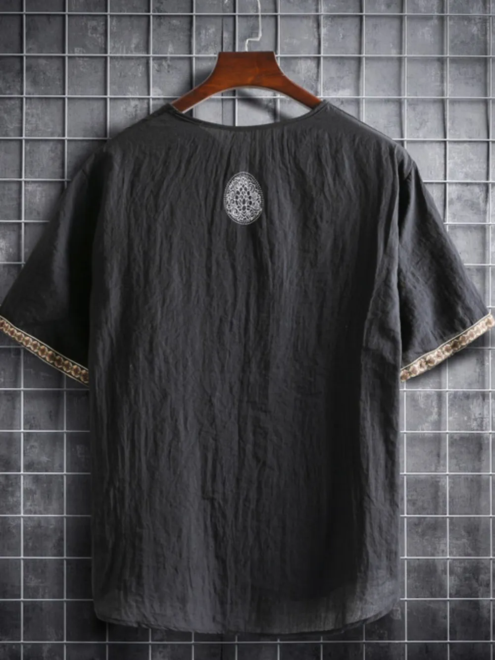 Men's Plus Size Texture Short Sleeve Top with Ethnic Trim, image 2
