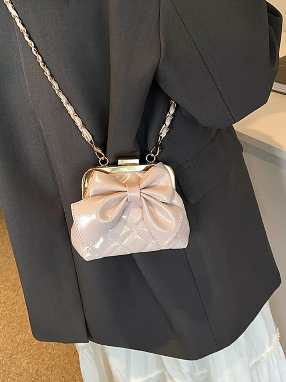 Bow Decor Quilted Crossbody Bag, image 3