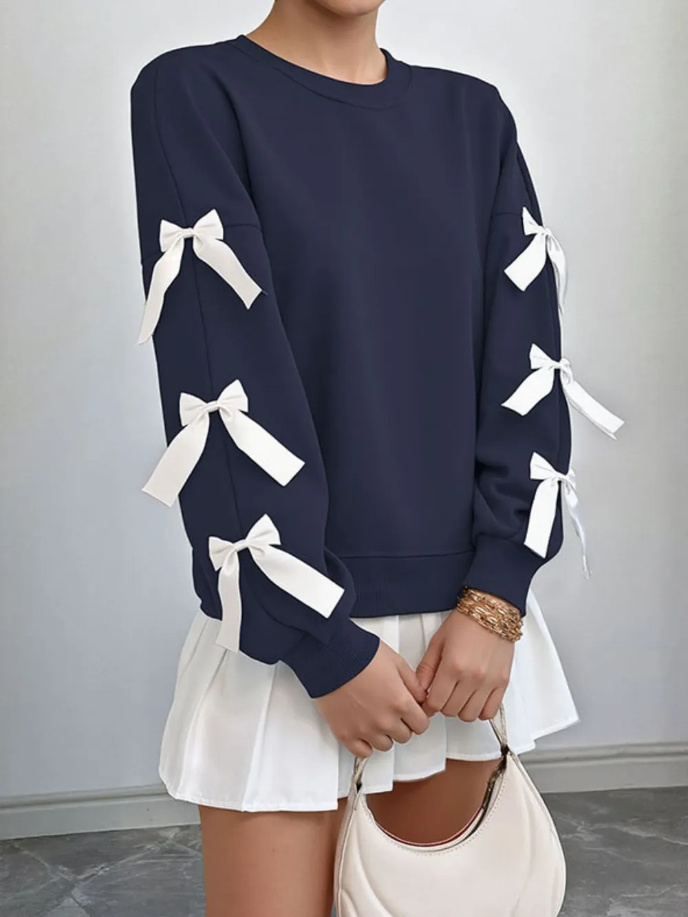 Bow-Detailed Sleeve Round Neck Sweatshirt, image 5