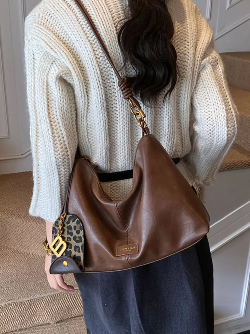 Leather Adjustable Strap Shoulder Bag, image 7