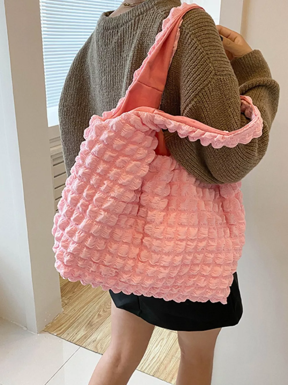 Textured Ruched Shoulder Bag, image 2
