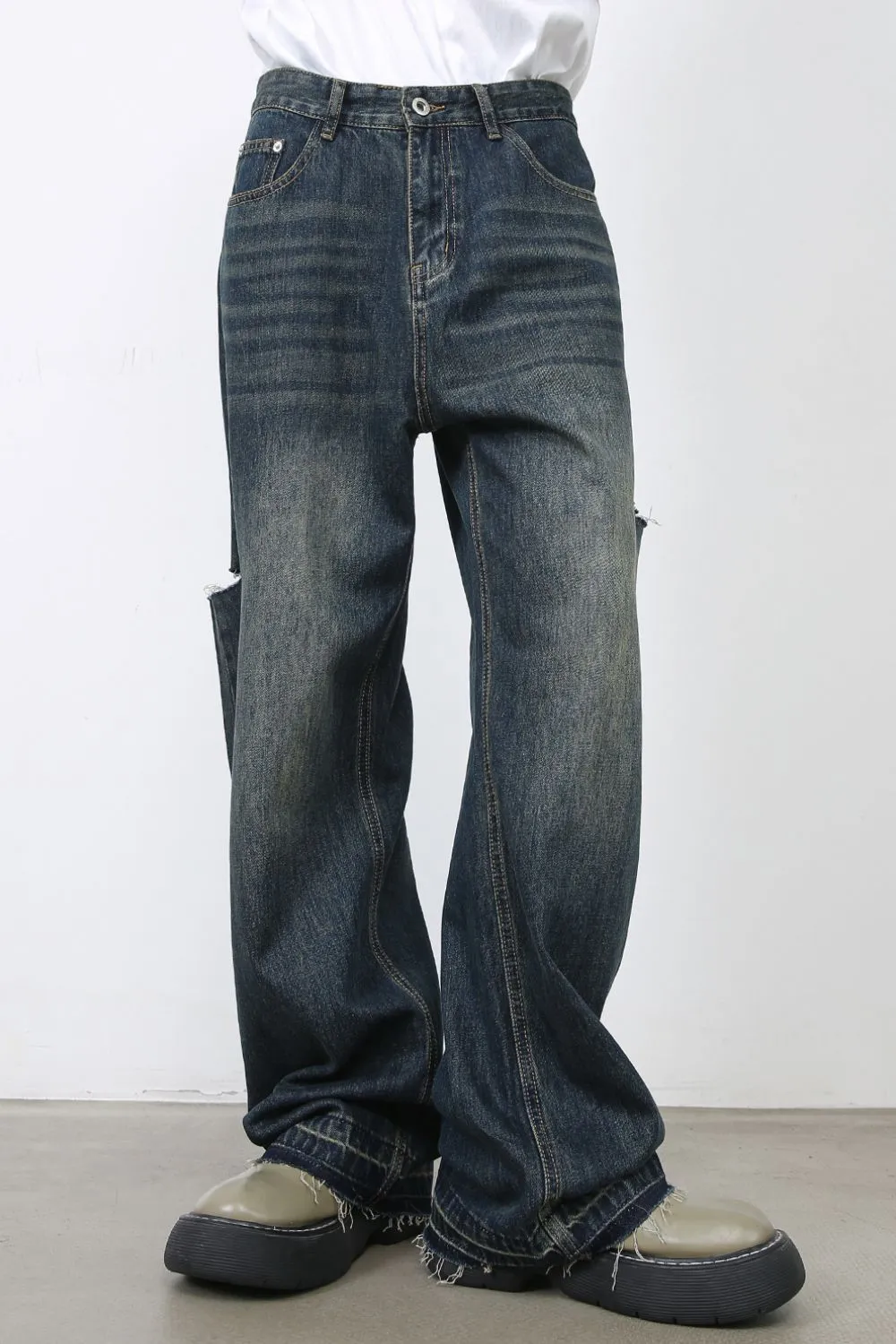 Men's Raw Hem Distressed Jeans with Pockets, image 4