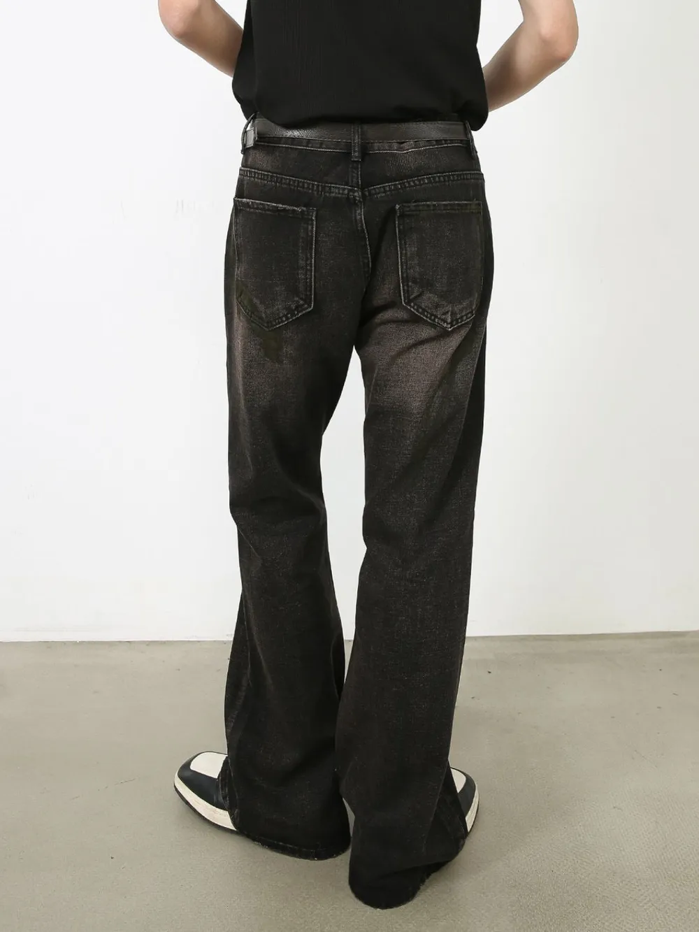 Men's Mid Rise Jeans with Pockets, image 2