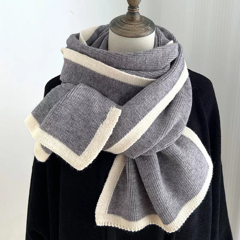 Contrast Trim Winter Scarf, image 7