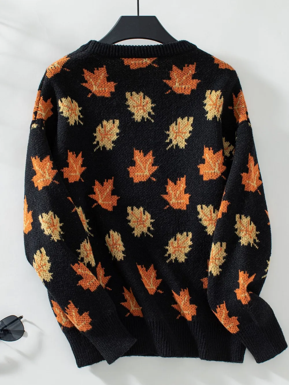 Maple Leaf Round Neck Long Sleeve Sweater, image 9