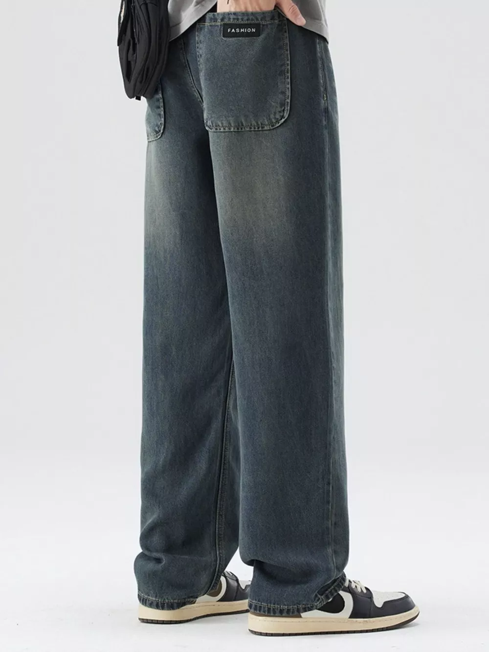 Men's Washed Wide Leg Relaxed Fit Jeans, image 11
