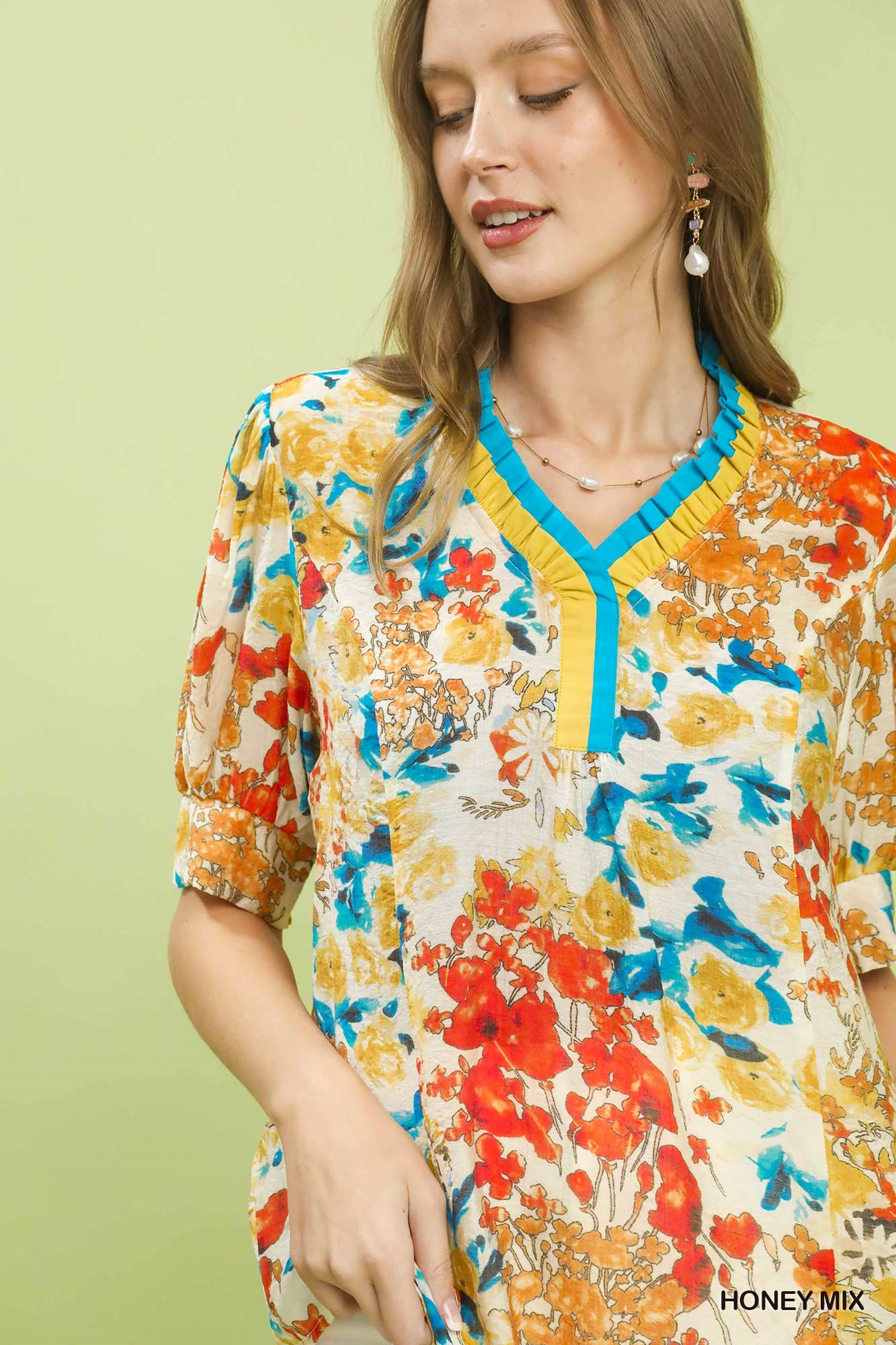 Floral Contrast Pleat Neck Top, image 5
