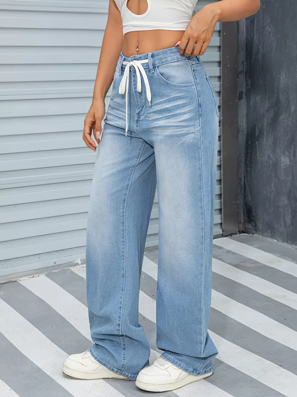 Wide Leg Washed Jeans, image 2