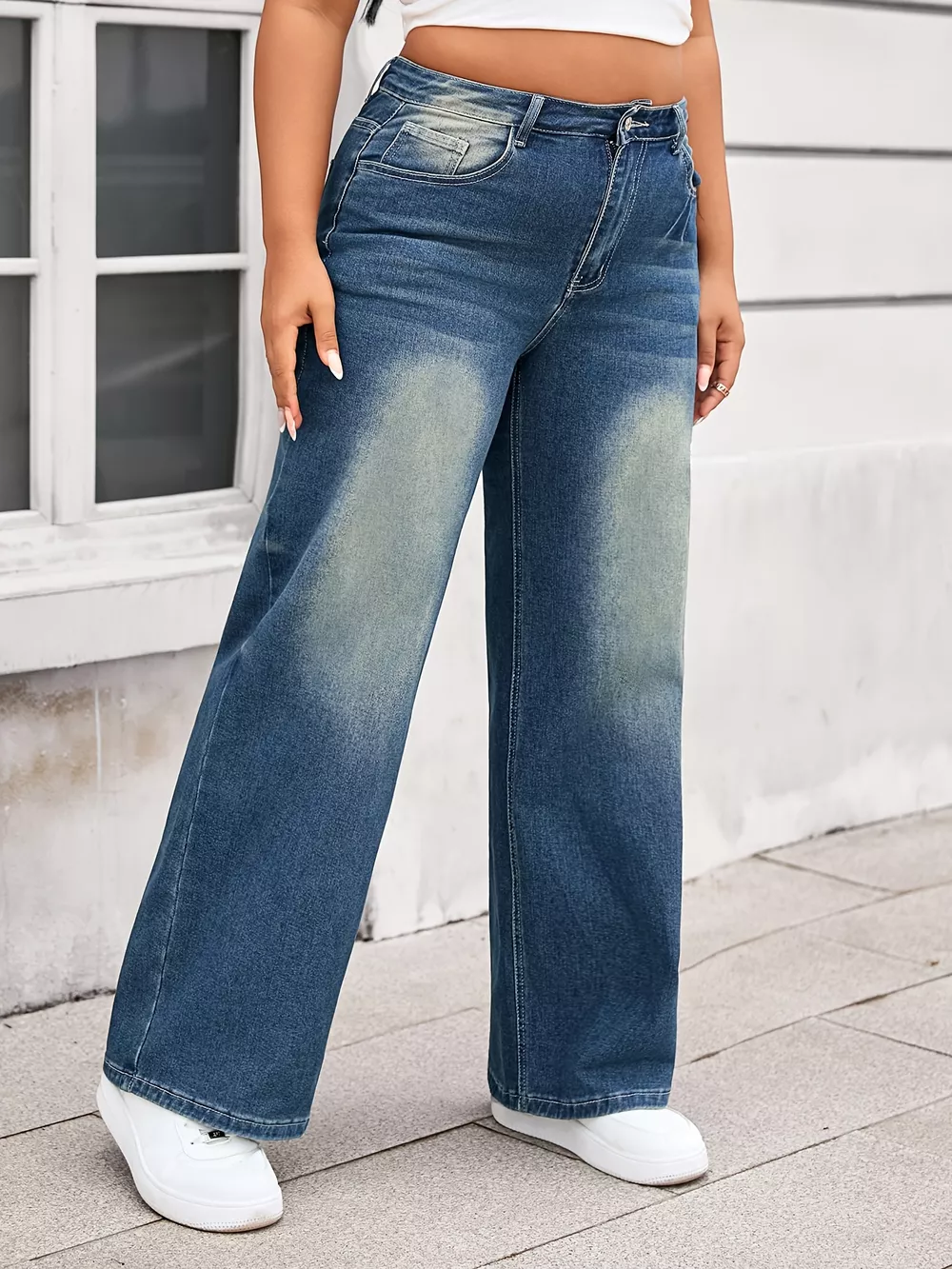 Plus Size Vintage Wash Wide Leg Jeans, image 4