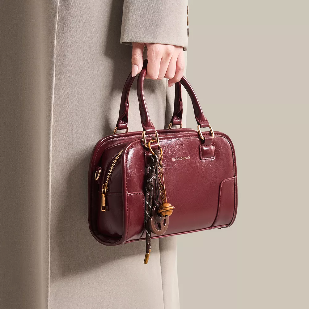 Vintage Style Barrel Crossbody Bag, image 3