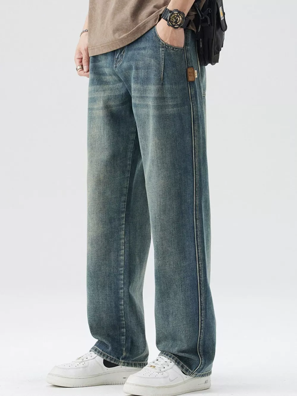 Men's Washed Wide Leg Relaxed Fit Jeans, image 3