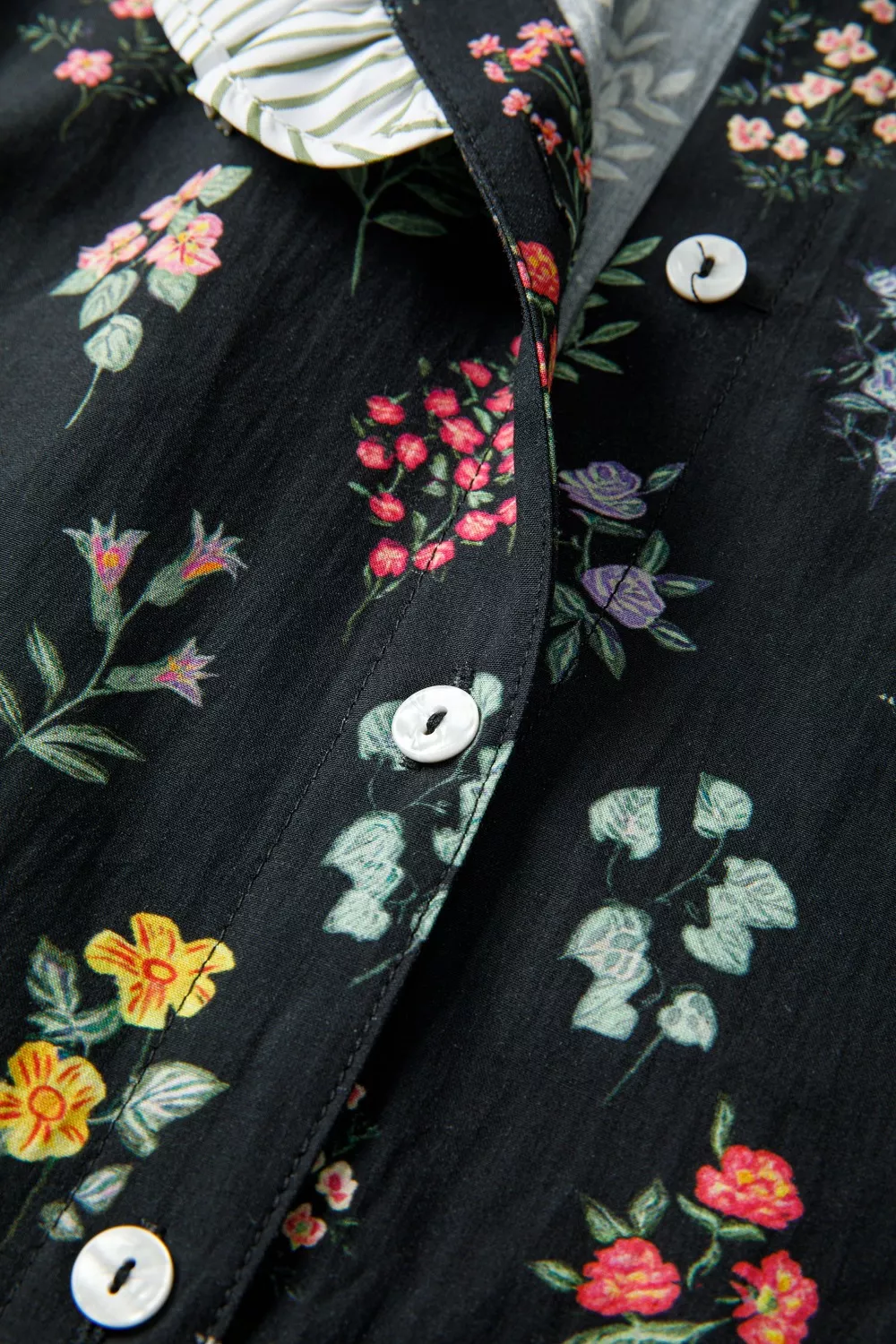 Contrast Frilled Trim Short Sleeve Floral Shirt, image 4