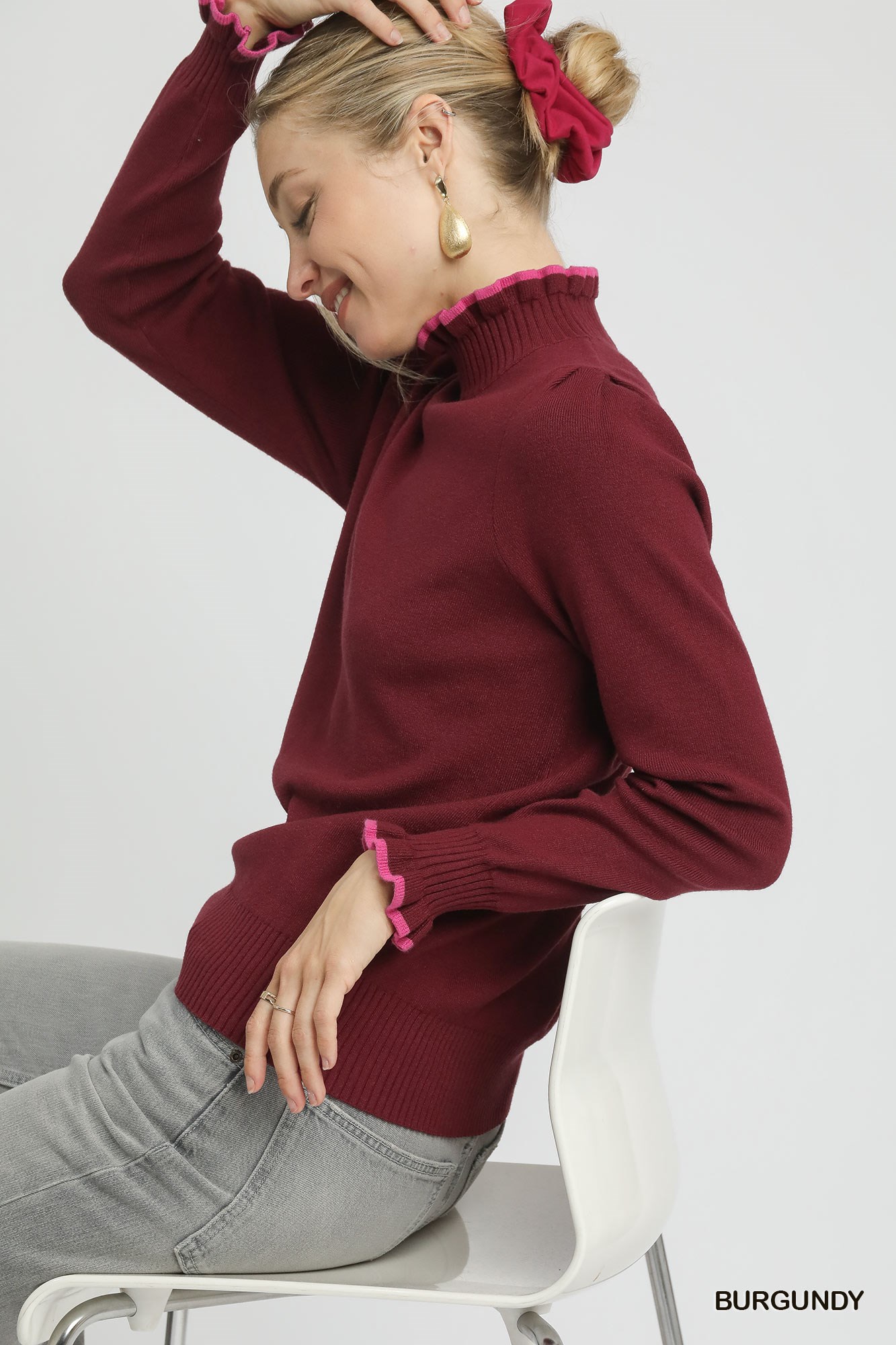 Ribbed Round Neck Sweater with Ruffle Contrast Trim, image 4