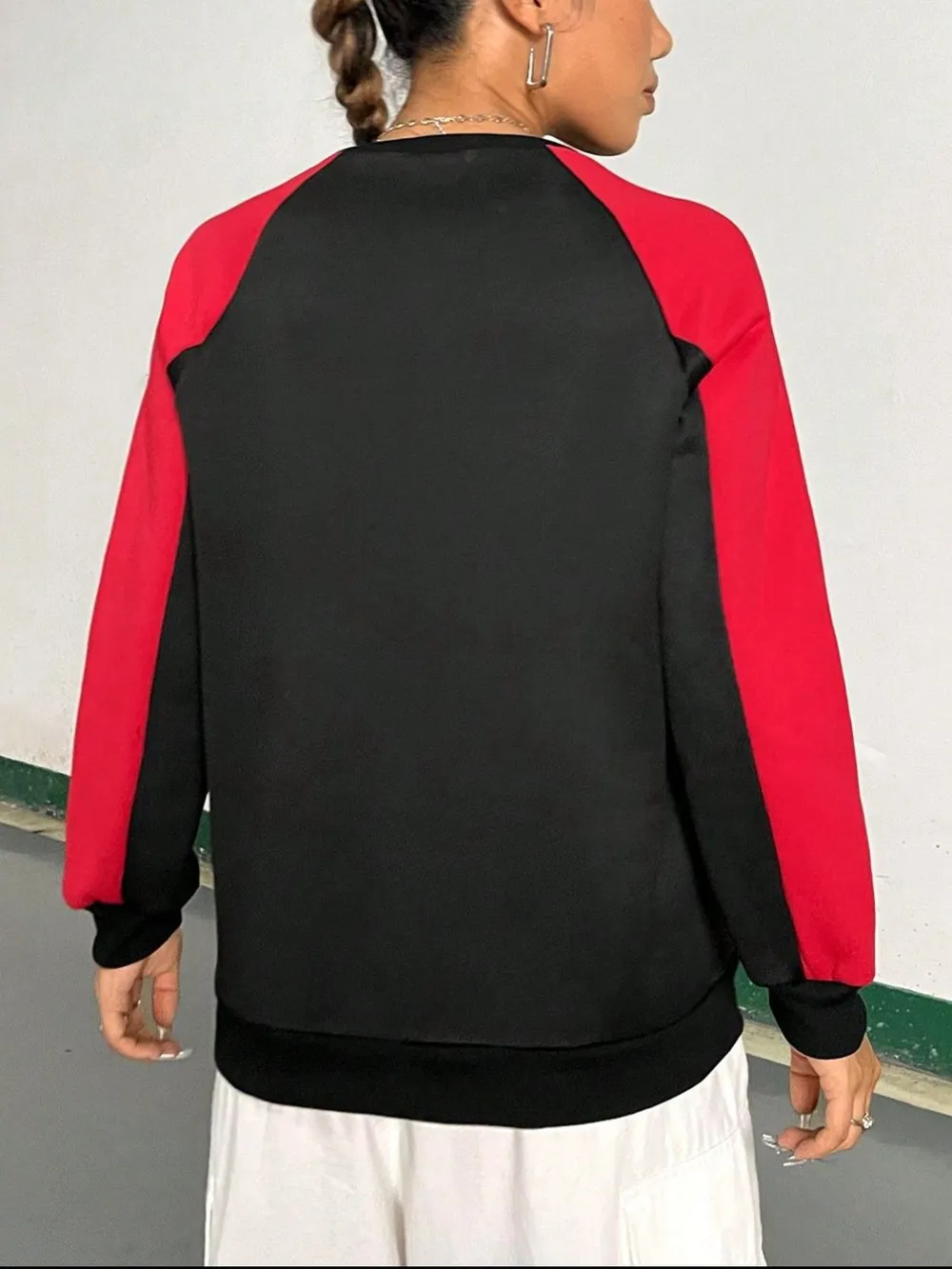 Letter Graphic Round Neck Long Sleeve Sweatshirt, image 3