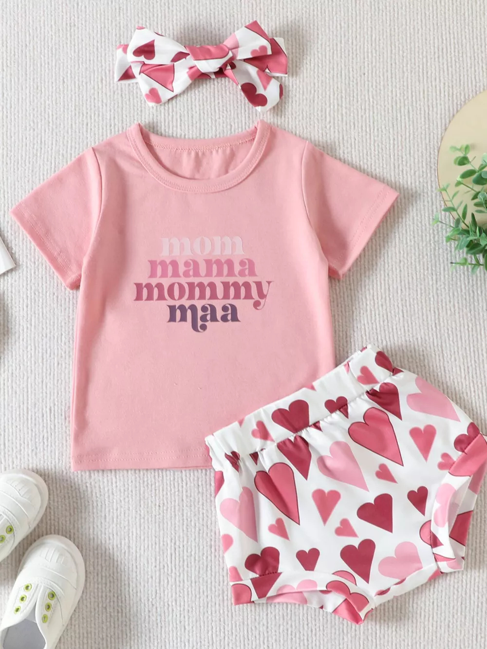 Children's Mama Graphic Tee and Leopard Shorts Set with Headband