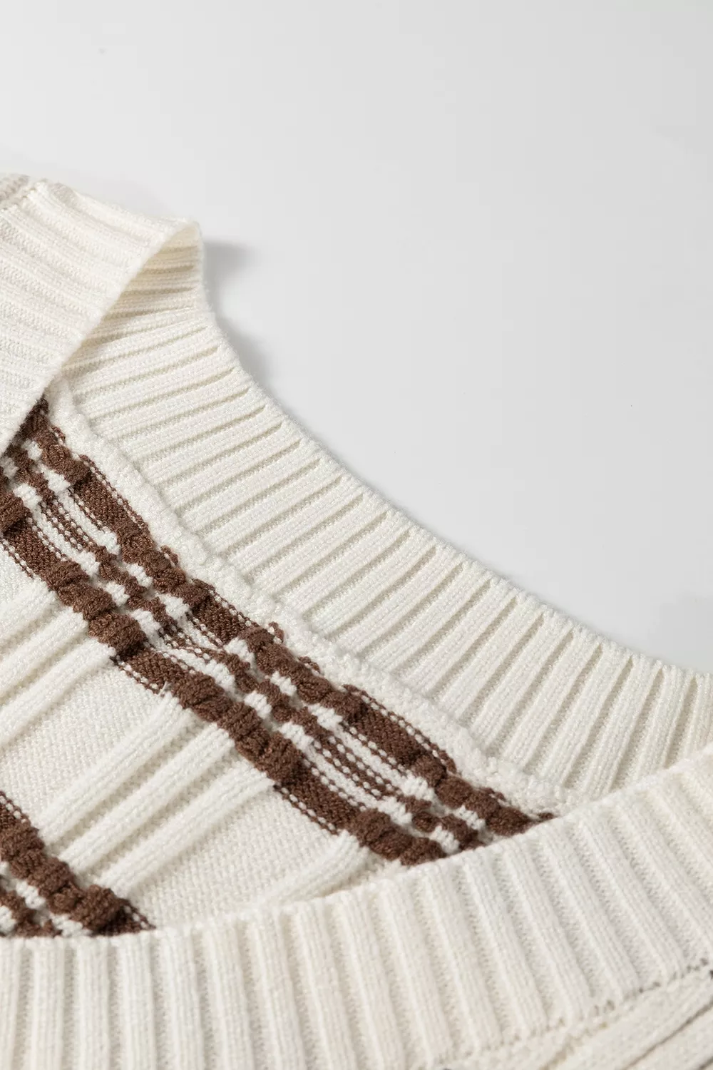 Contrast Geometric Textured Knit V Neck Cropped Sweater Vest, image 5
