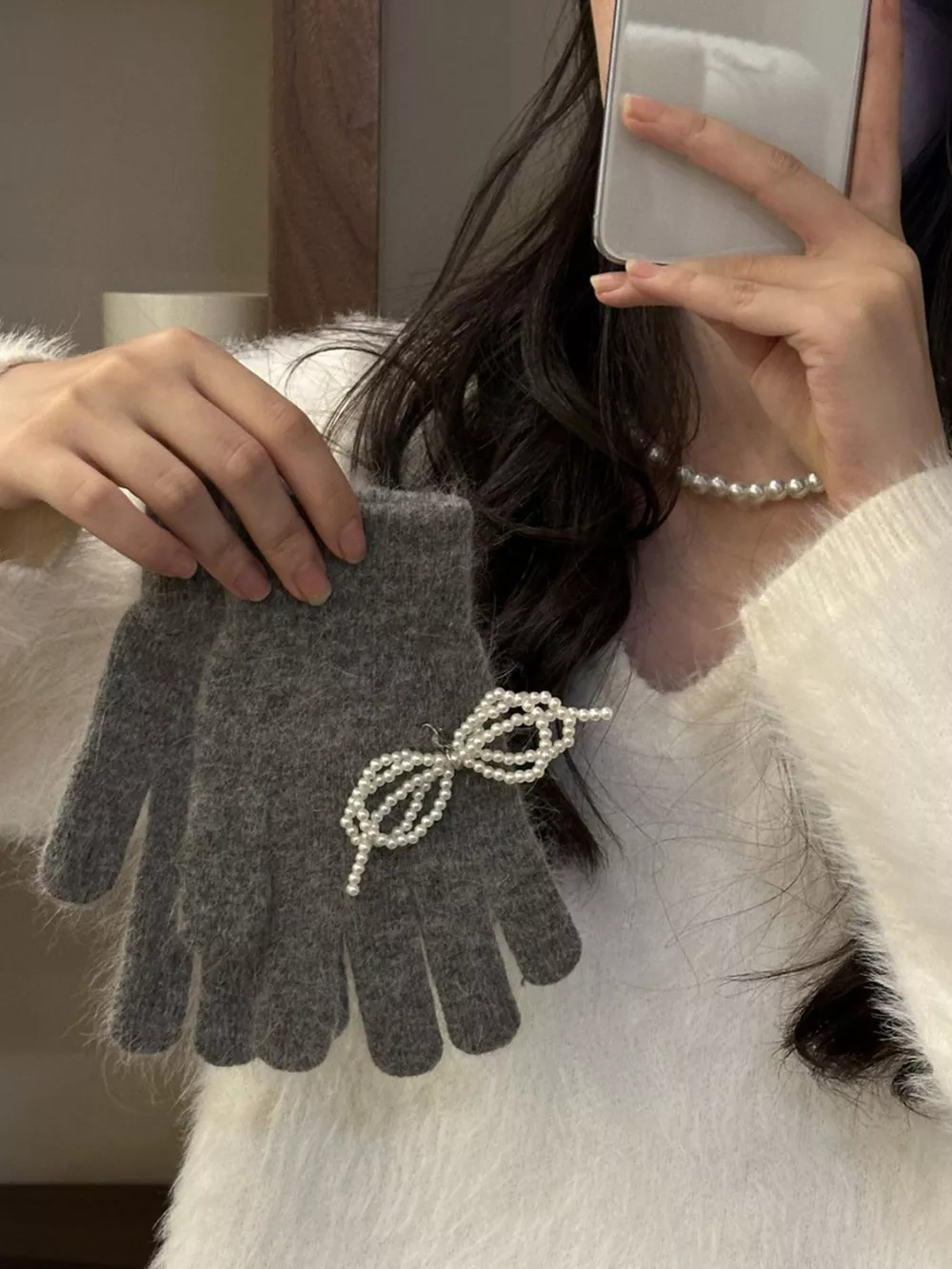 Pearl Embellished Knit Gloves, image 3