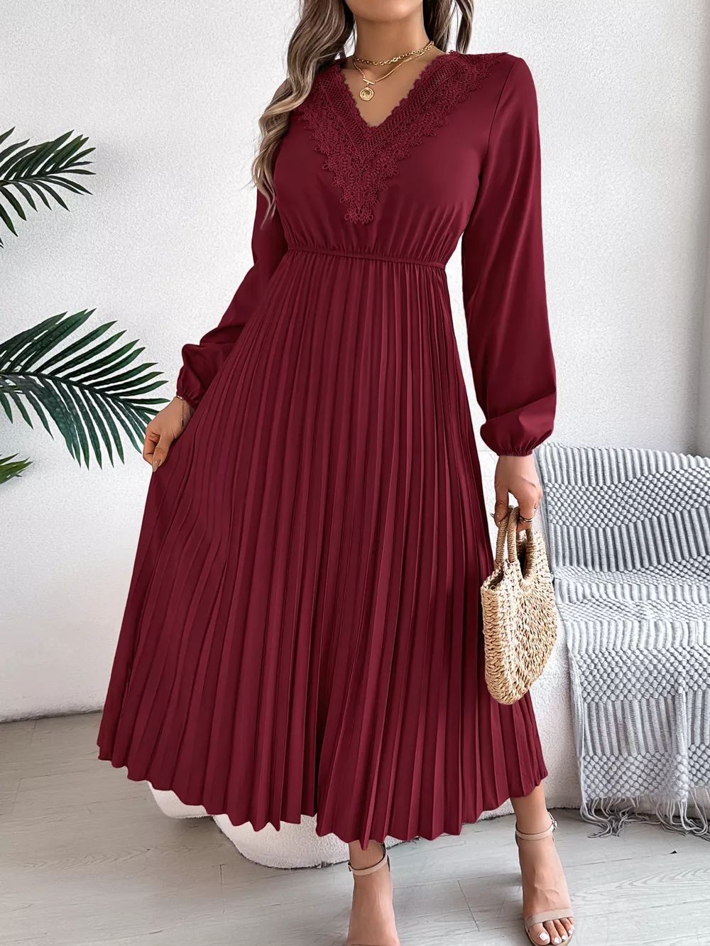 Lace Detail V-Neck Pleated Dress, image 23