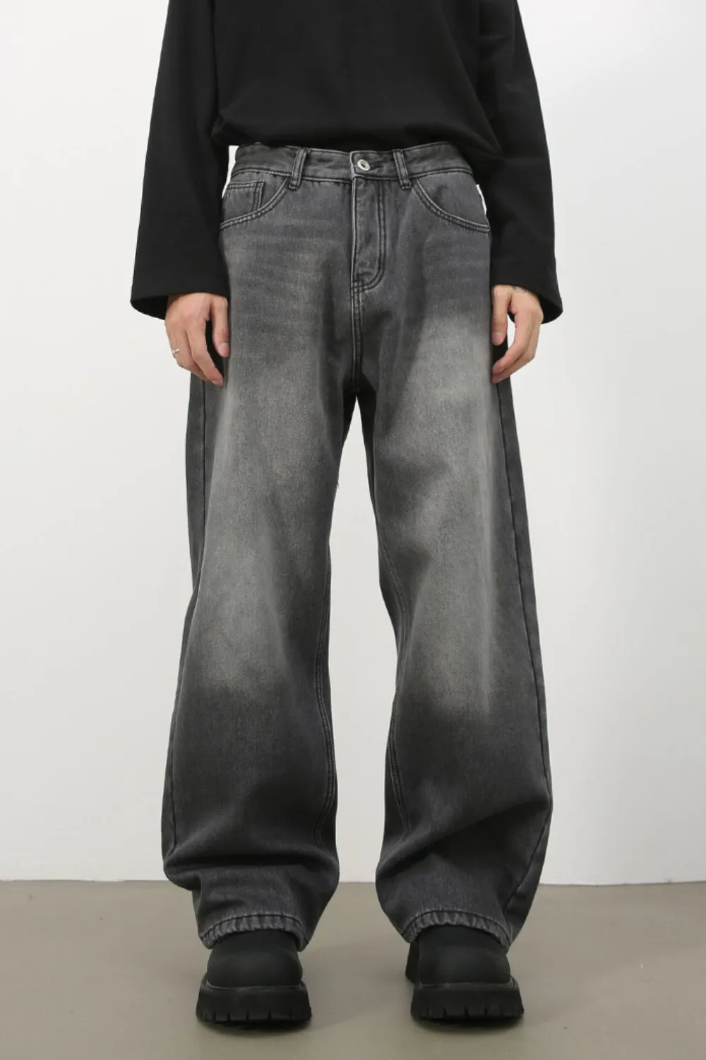 Men's Loose Fit Jeans with Pockets, image 3