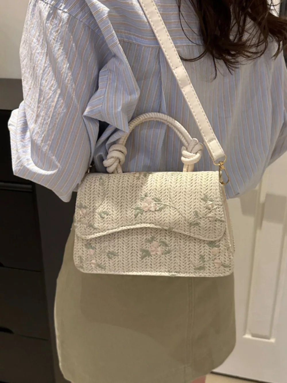 Floral Embroidered Straw Woven Crossbody Bag, image 11