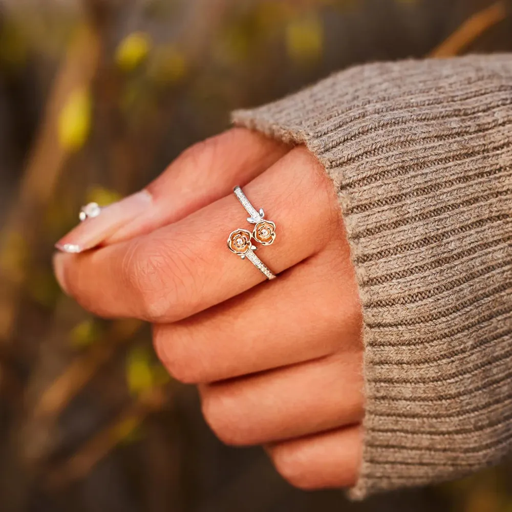 Rose Shape Inlaid Zircon Bypass Ring, image 3