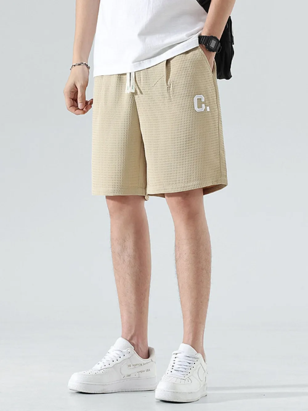 Men's Drawstring Pocketed Shorts, image 3