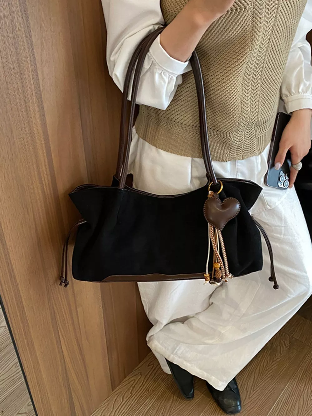 Vintage Drawstring Shoulder Bag, image 3