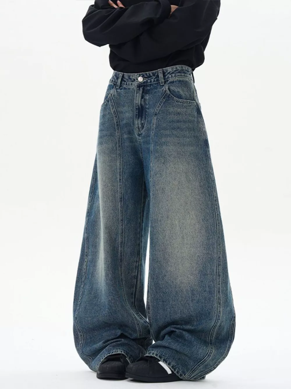 Men's Wide Leg Washed Jeans