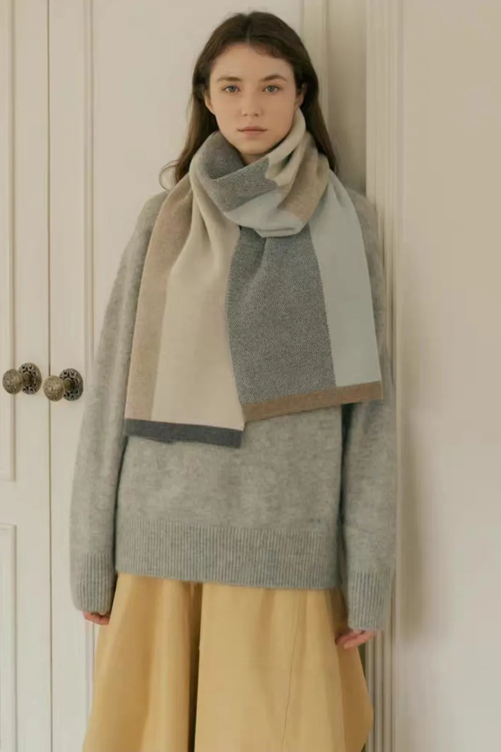 Thermal Contrast Acrylic Scarf, image 3