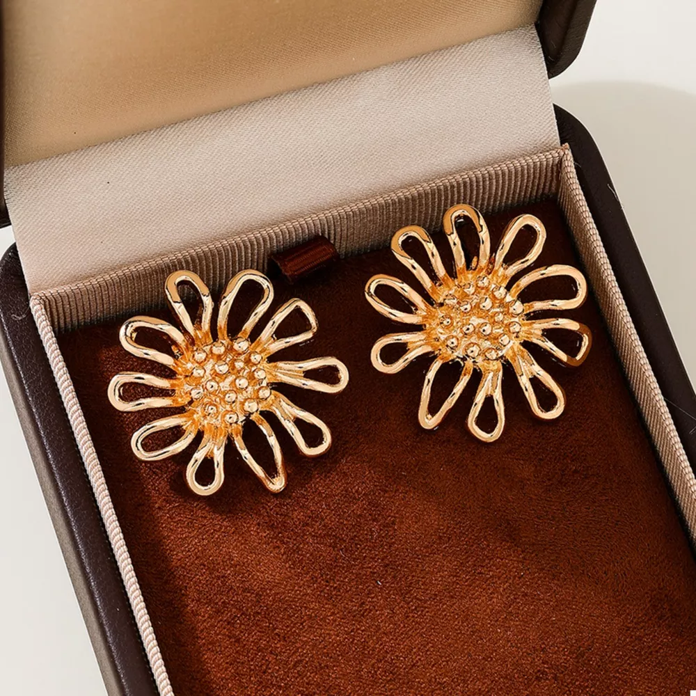 18K Gold-Plated Flower Stud Earrings, image 6