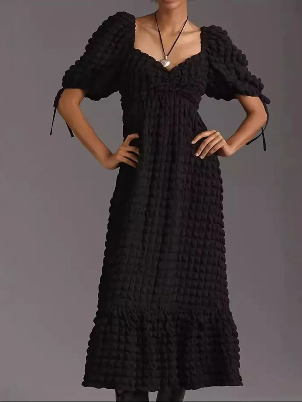 Textured Sweetheart Neck Short Sleeve Dress