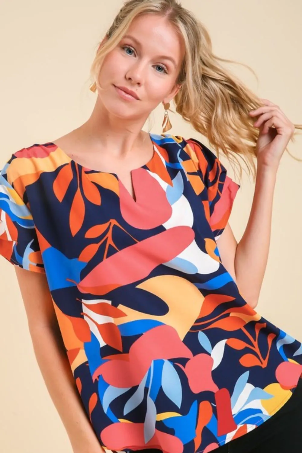 Full Size Short Sleeved Abstract Print Top Plus Size, image 2