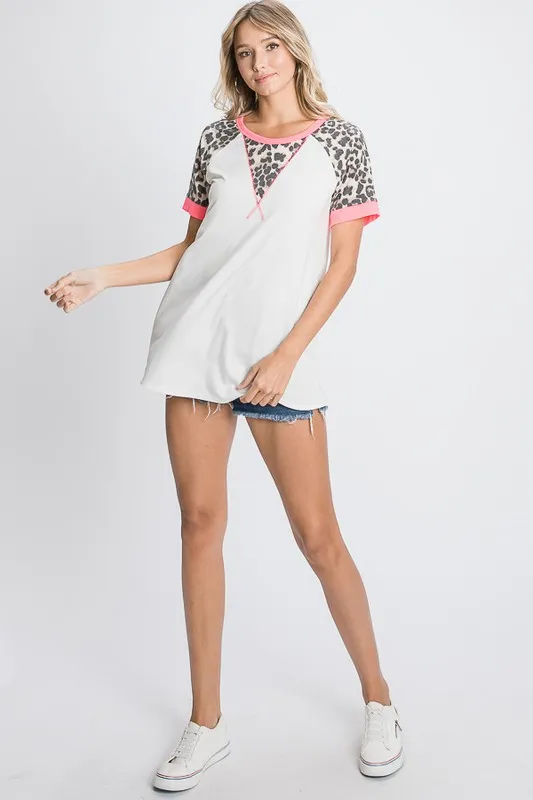 Full Size Leopard Round Neck Short Sleeve T-Shirt with Stitch Plus Size, image 11