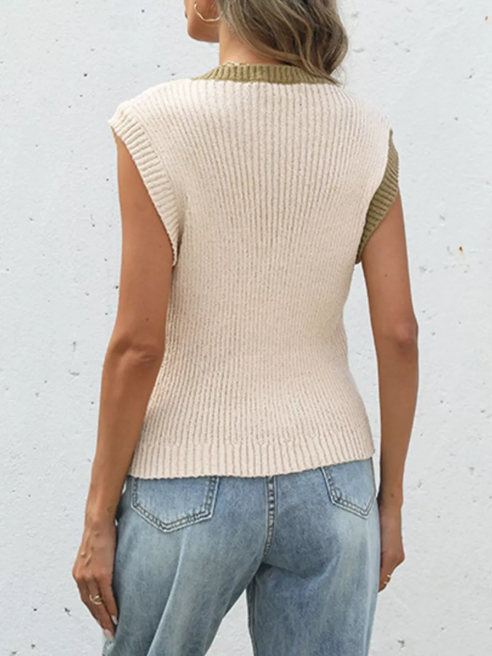 Two-Tone Sleeveless Knit Cardigan, image 9