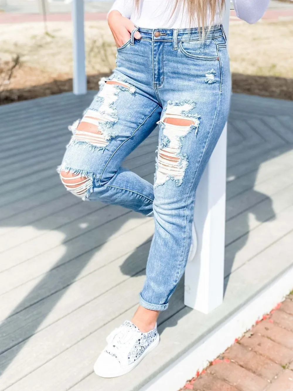 Distressed Skinny Jeans