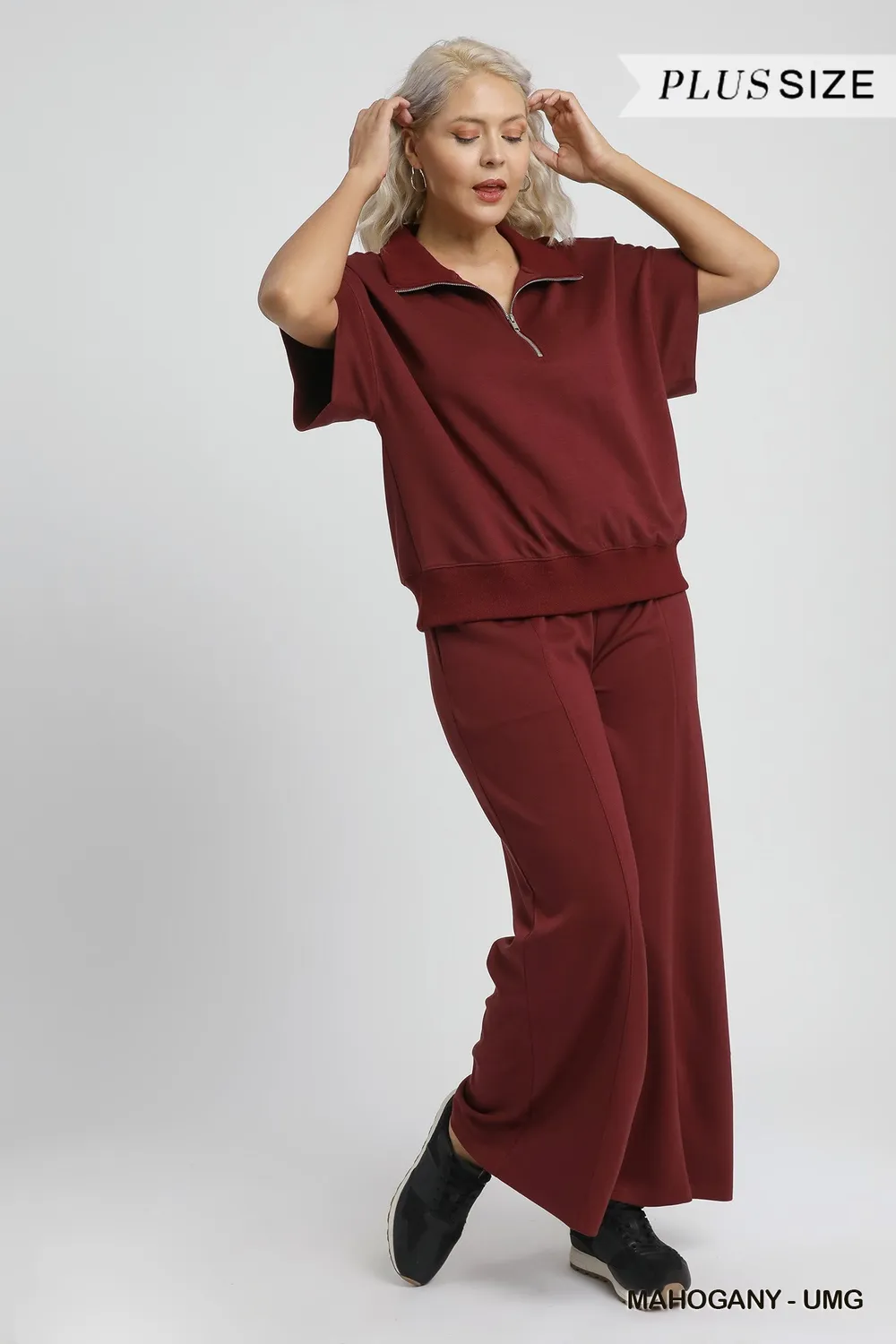 Full Size Half-Zip Short Sleeve Top Plus Size, image 4