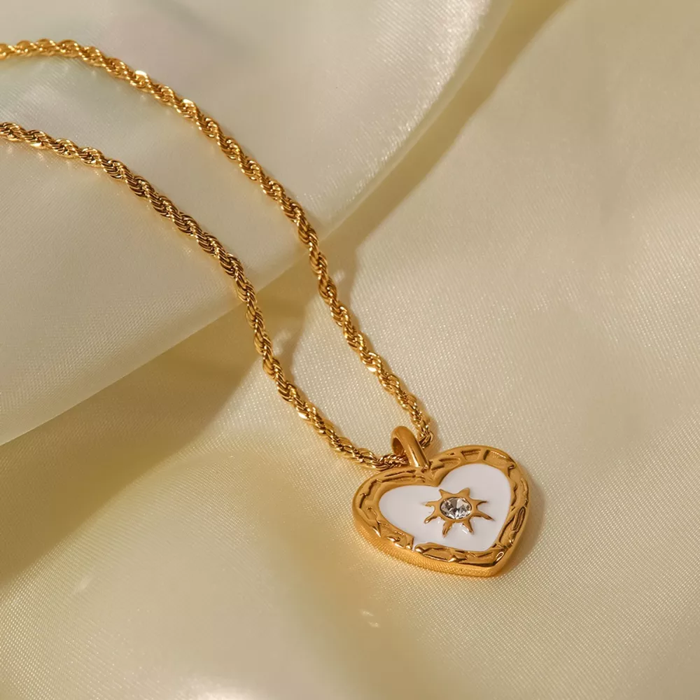 18K Gold-Plated Zircon Heart Necklace, image 4