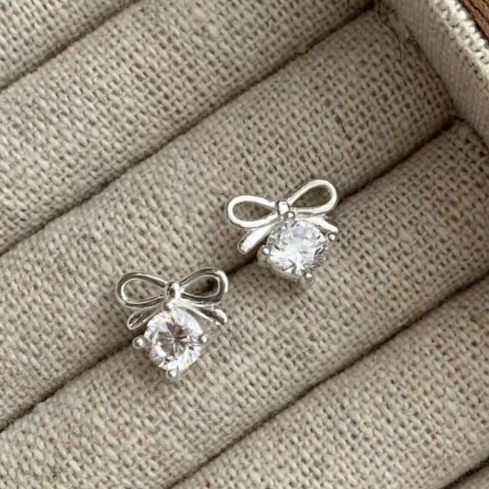Bowknot Stud Earrings, image 2