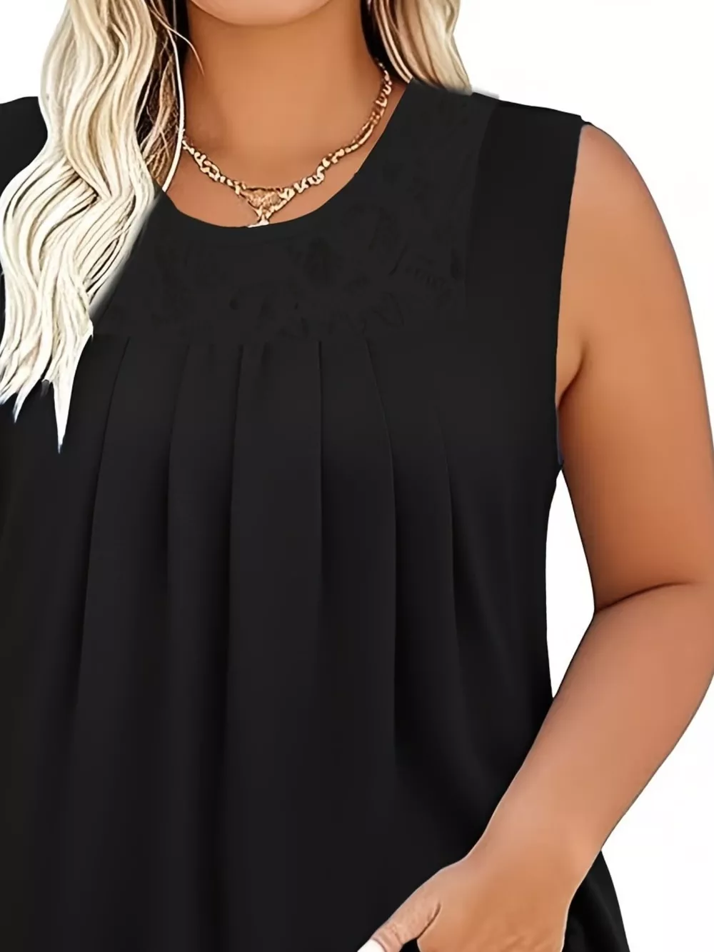 Plus Size Lace Trim Round Neck Tank, image 3